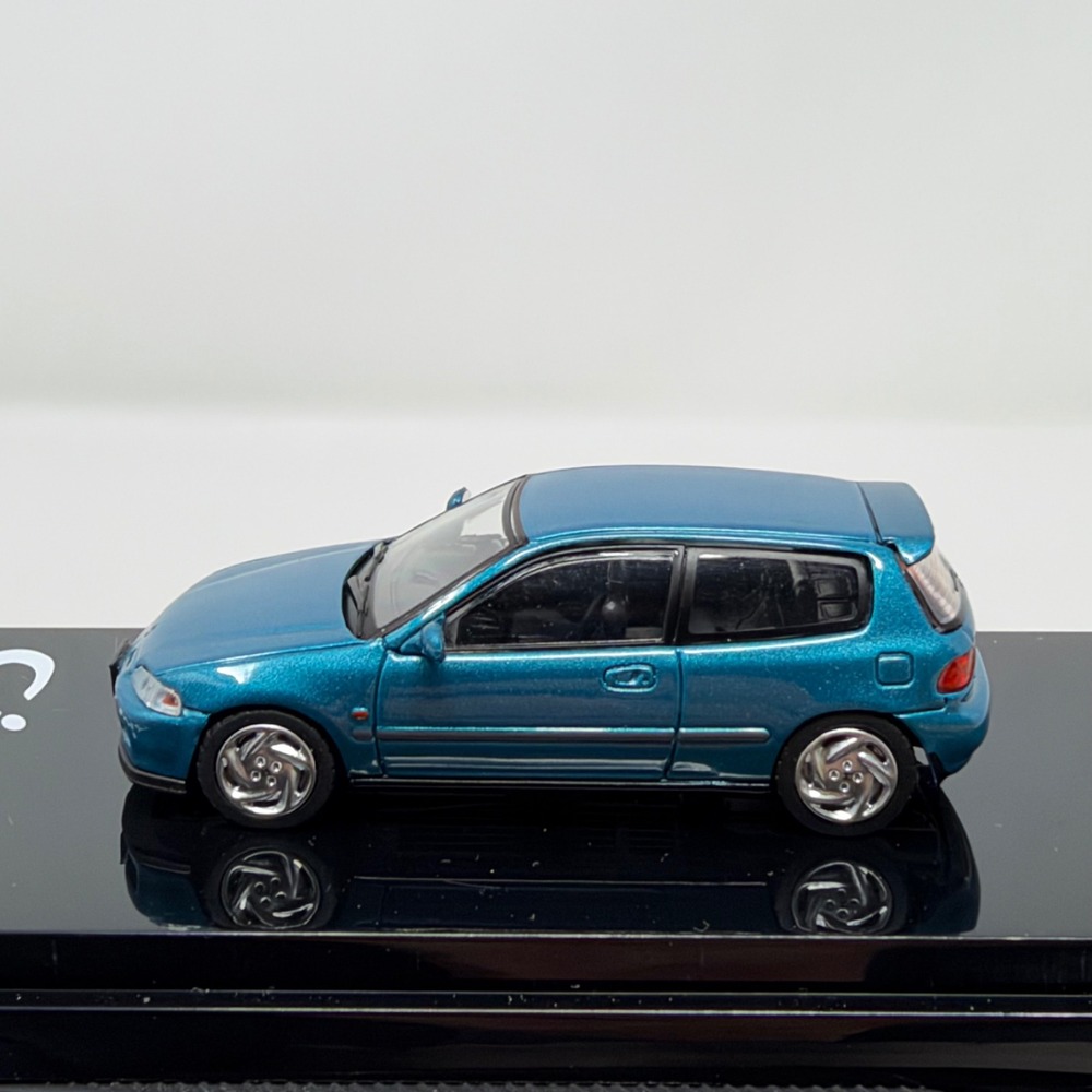 Honda Civic DOHC VTEC Blue Metallic 1:64 Hobby Japan HJ64 Acrylic Case No Box